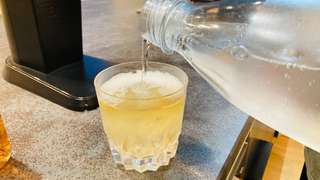 ソーダストリームでハイボールを作る